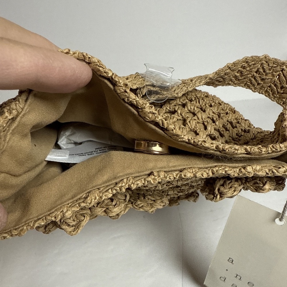 A NEW DAY Woven Paper Straw Bucket Bag | Flower Trim in Beige NWT - Picture 3 of 4